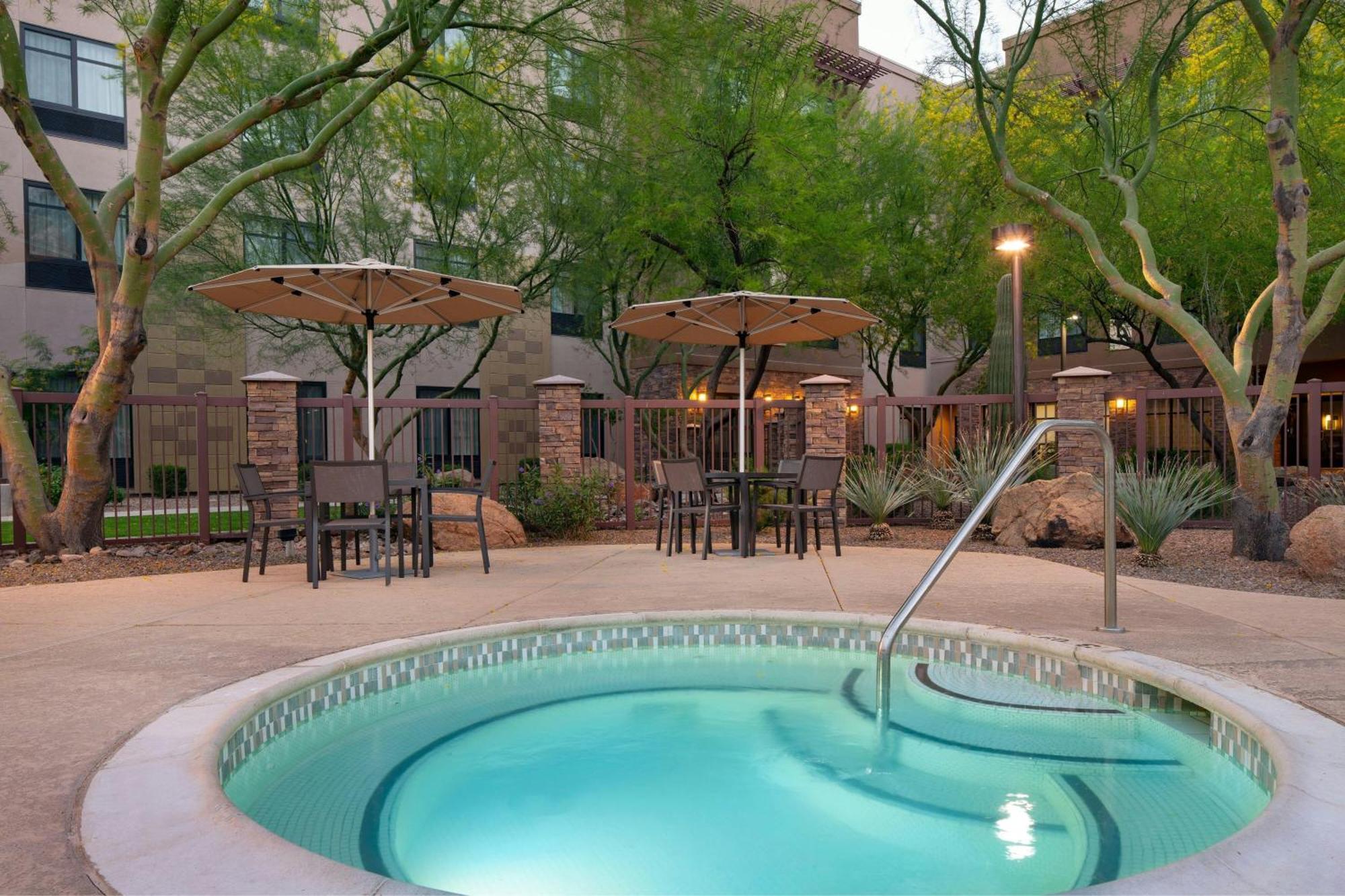 Courtyard By Marriott Scottsdale Salt River Buitenkant foto